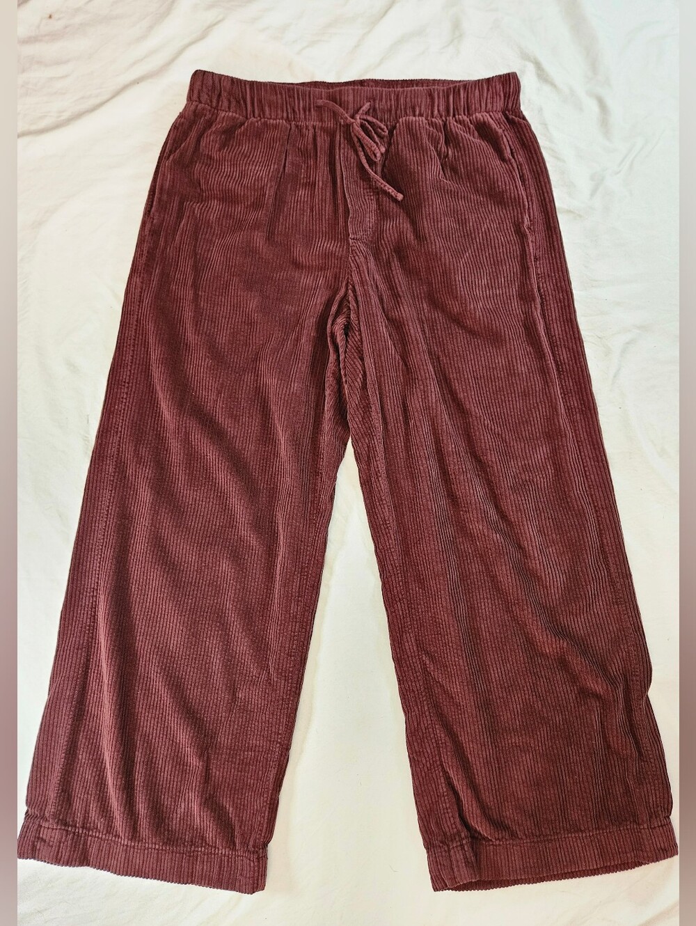 American Eagle Womens Burgundy Elastic Waist Corduroy Wide Leg Pants Size Medium